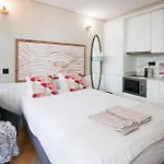 Charming In Historic Downtown Appartamento *