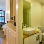 Charming In Historic Downtown Oporto
