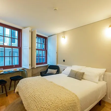 Charming In Historic Downtown Апартаменты Порту
