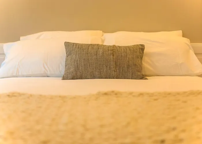 Charming In Historic Downtown Apartamento