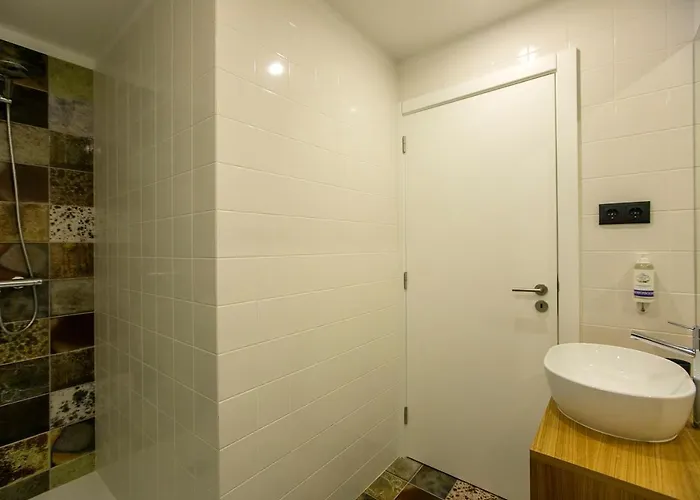 Charming In Historic Downtown *