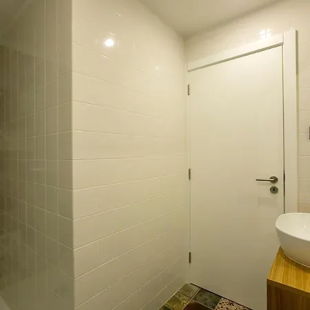 Charming In Historic Downtown *