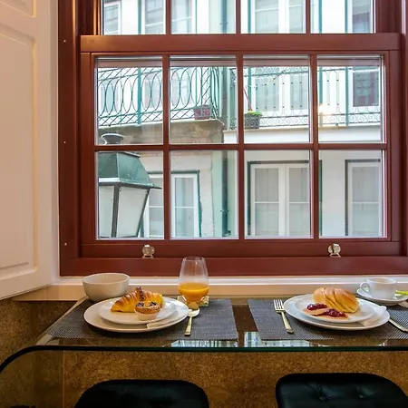 Charming In Historic Downtown Oporto