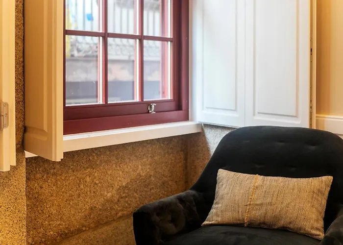 Charming In Historic Downtown